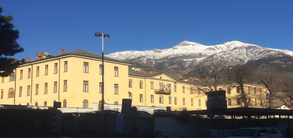 Aosta Vadisi Universitesi